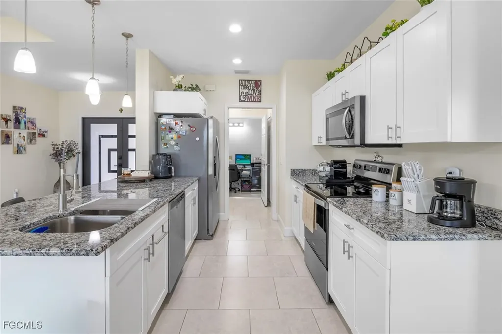 2812 12th Street SW Lehigh Acres FL 33976
