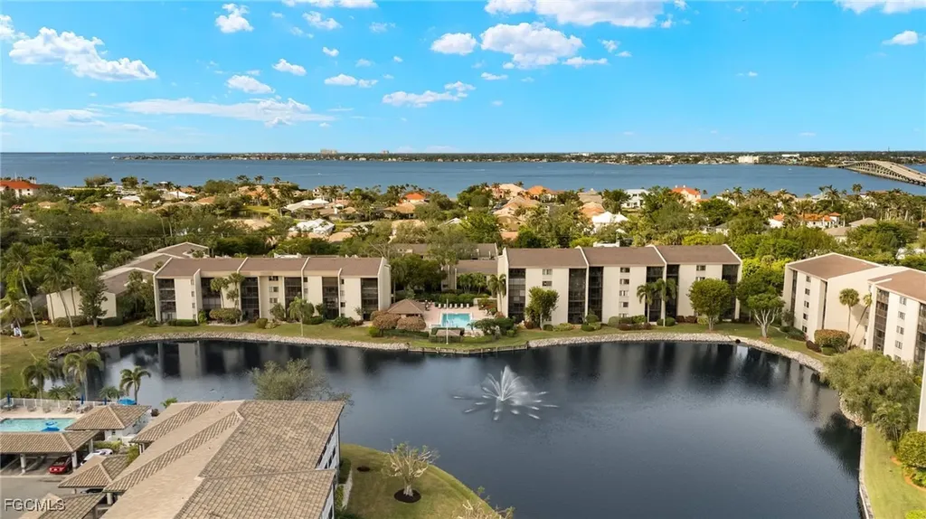 4200 Steamboat Bend Fort Myers FL 33919