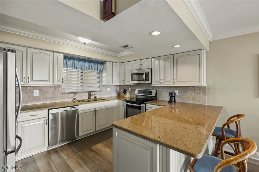 4200 Steamboat Bend Fort Myers FL 33919