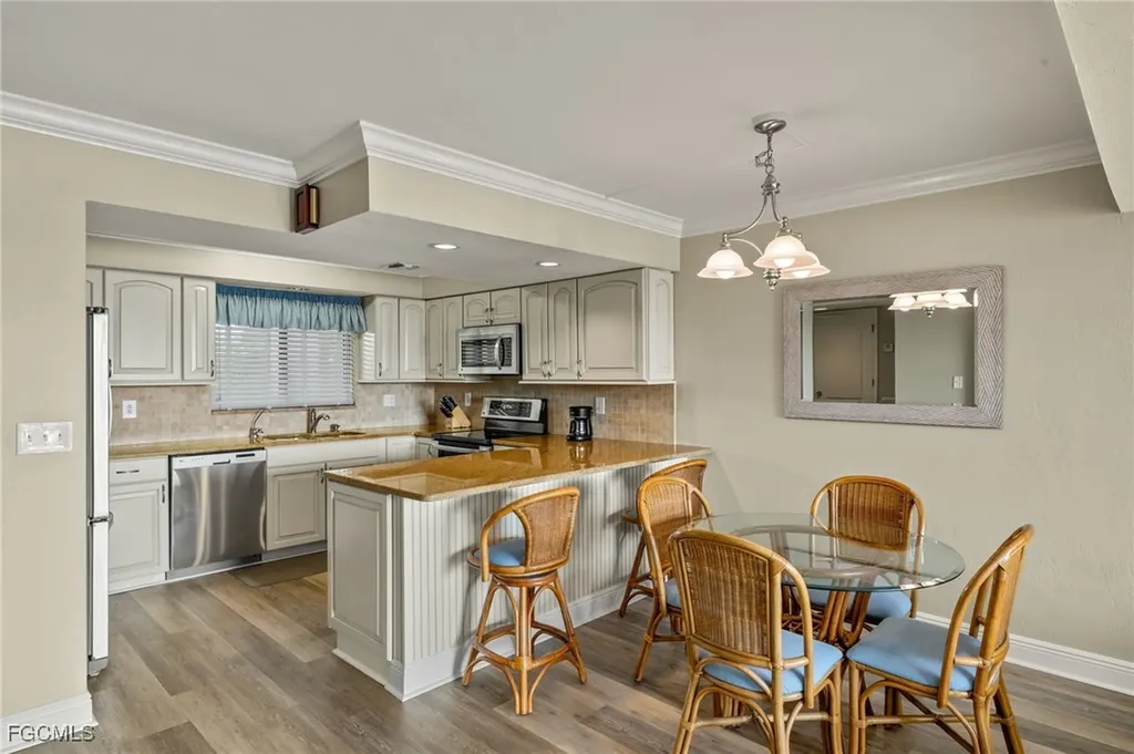 4200 Steamboat Bend Fort Myers FL 33919