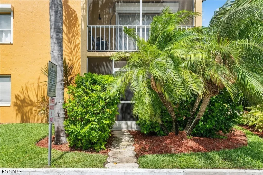 2366 E Mall Drive Fort Myers FL 33901