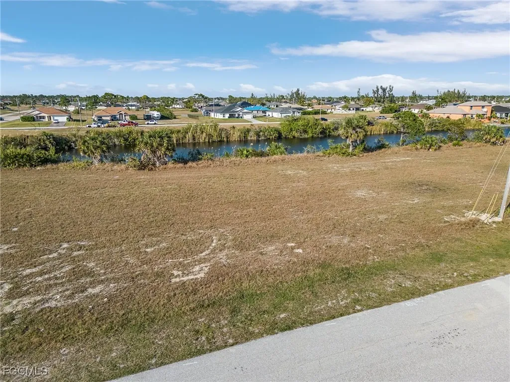2321 NW 25th Street Cape Coral FL 33993
