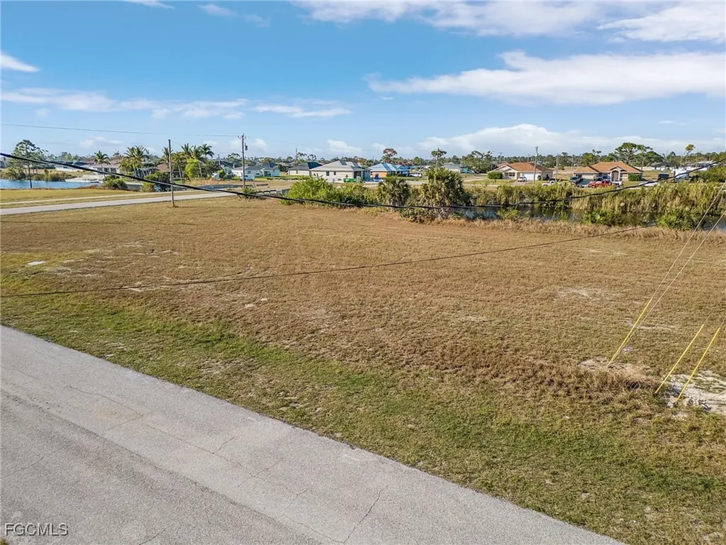 2321 NW 25th Street Cape Coral FL 33993
