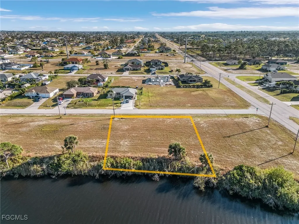 2321 NW 25th Street Cape Coral FL 33993