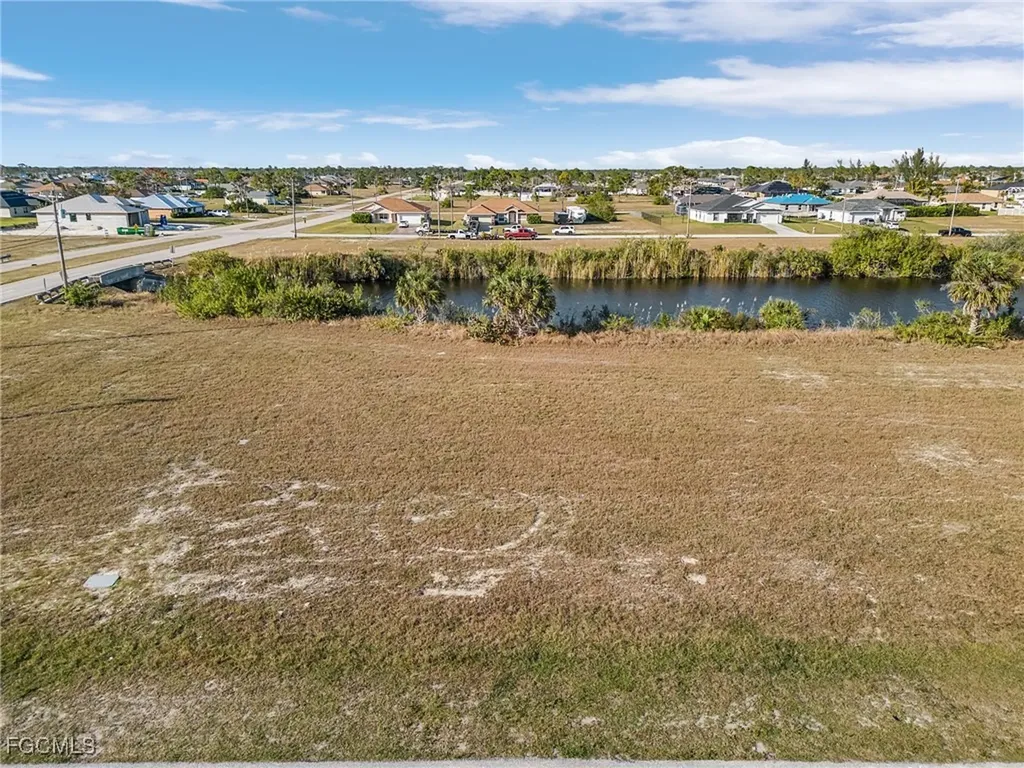 2321 NW 25th Street Cape Coral FL 33993