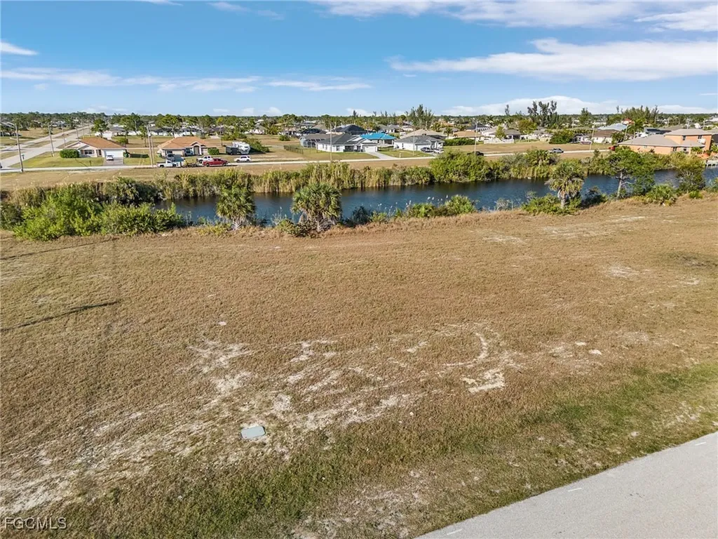 2321 NW 25th Street Cape Coral FL 33993