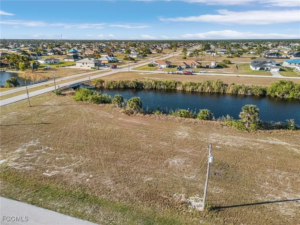 2321 NW 25th Street Cape Coral FL 33993