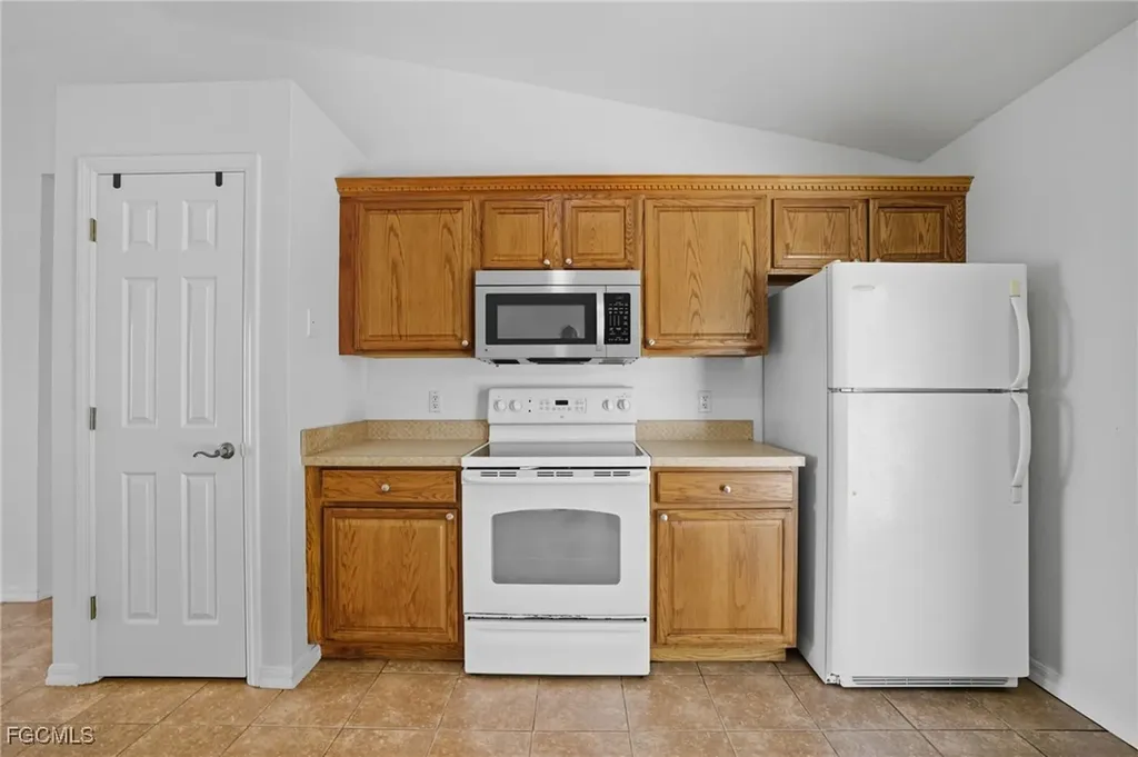 3800 5th Street SW Lehigh Acres FL 33976