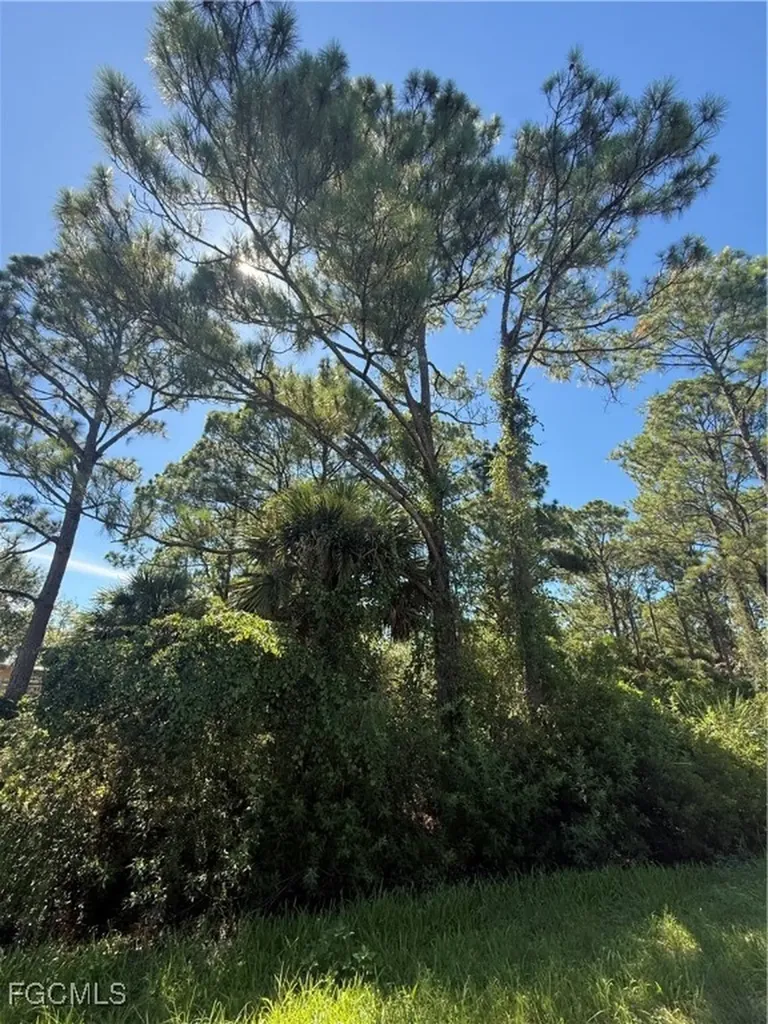 450 S Romero Street Clewiston FL 33440