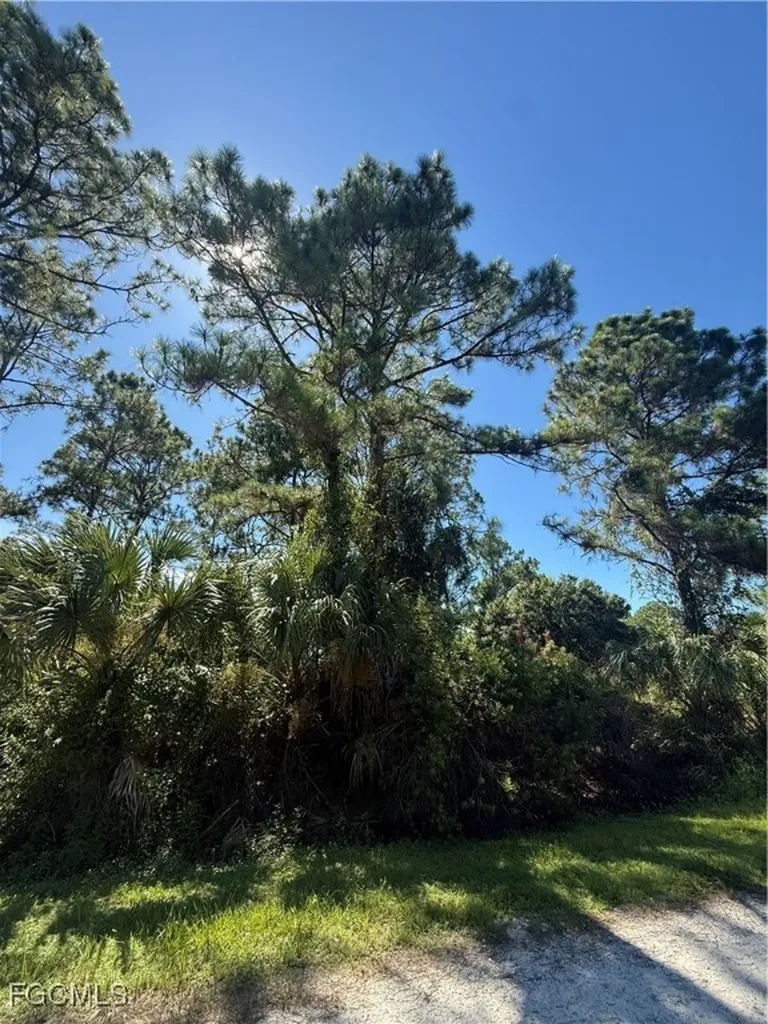 450 S Romero Street Clewiston FL 33440