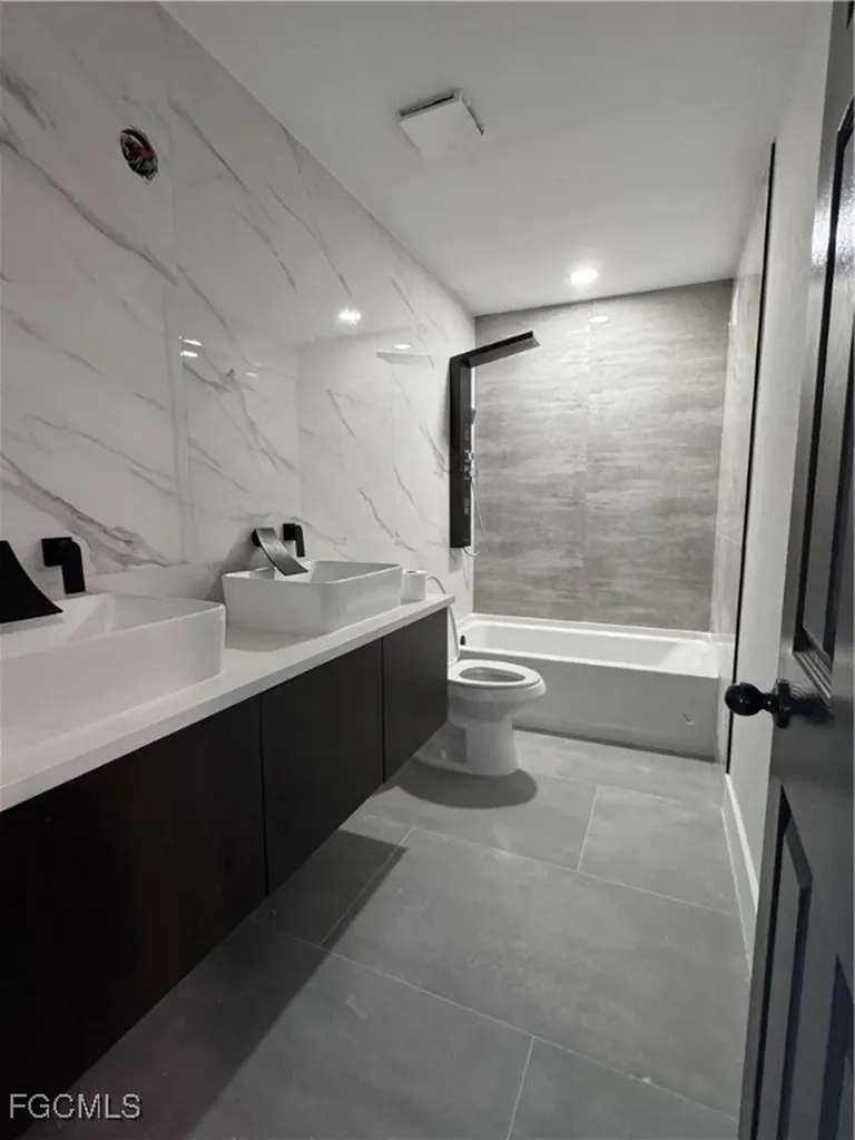 20295 Lorenzo Avenue Port Charlotte FL 33952