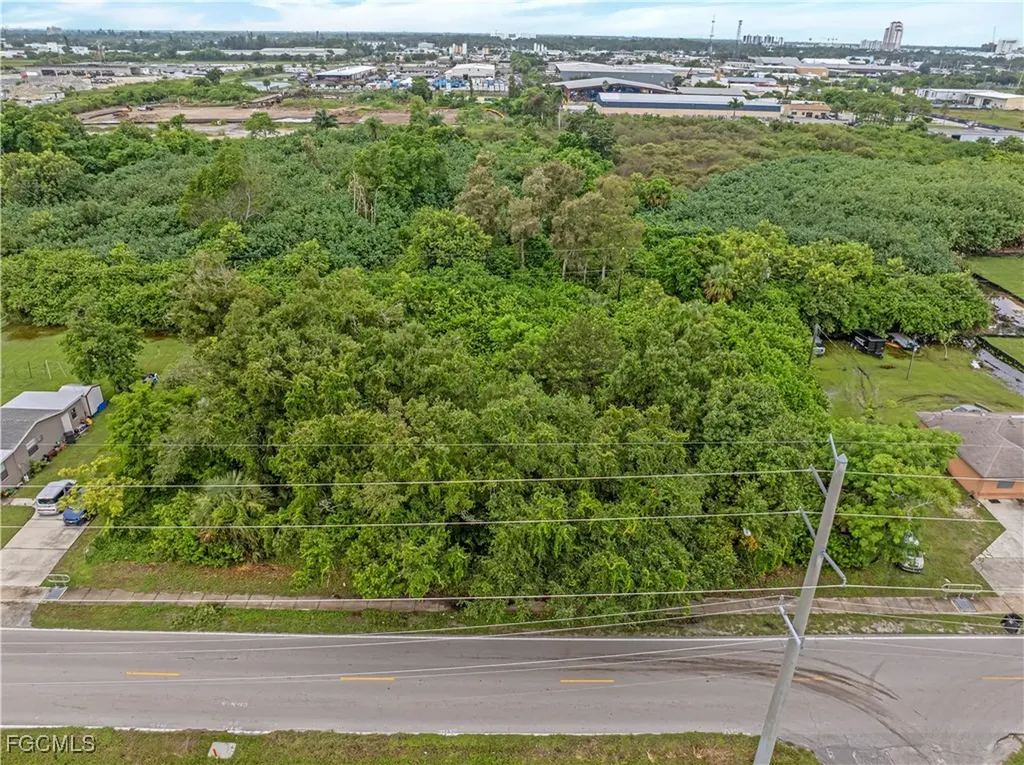 2700 Ford Street Fort Myers FL 33916