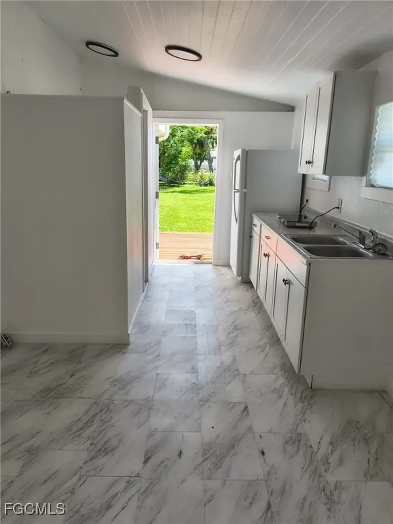 11431 Char Ann Drive Fort Myers FL 33908