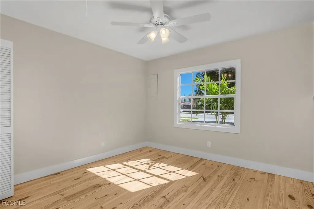 27748 Pullen Avenue Bonita Springs FL 34135