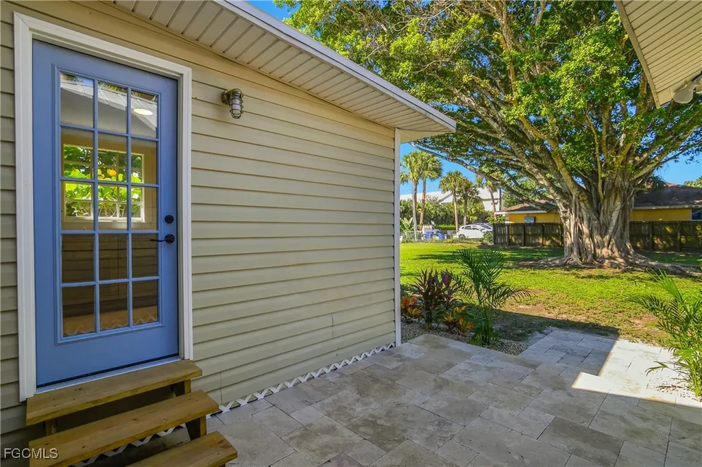 27748 Pullen Avenue Bonita Springs FL 34135