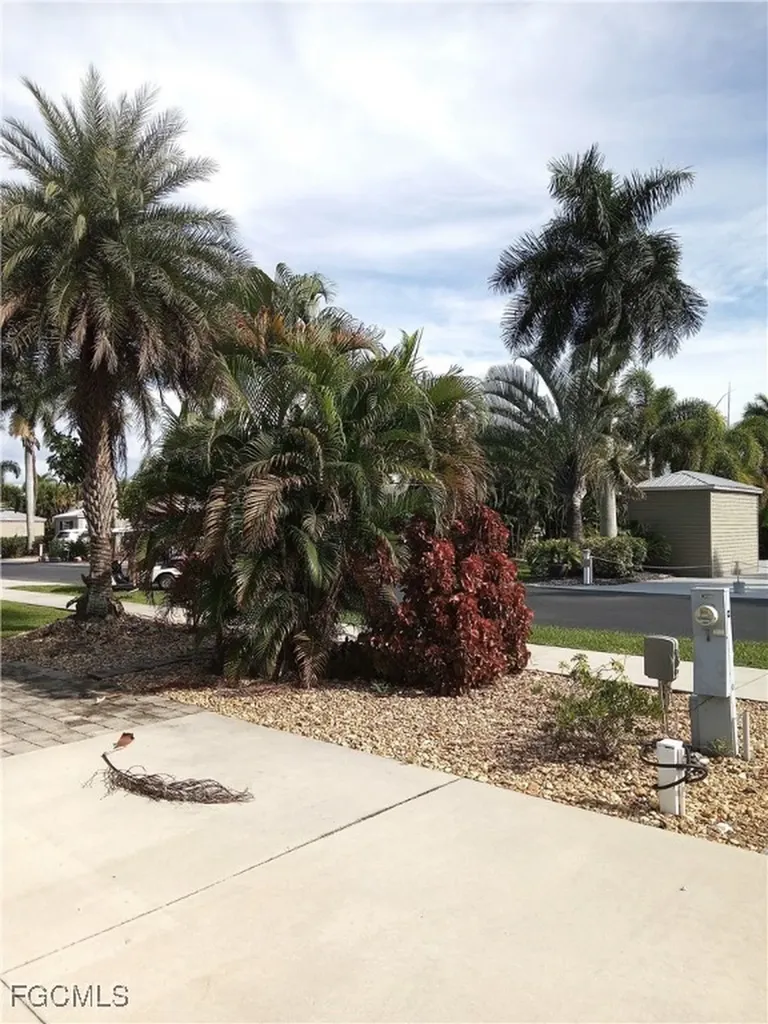 5129 Cypress Trail Resort Circle Fort Myers FL 33905