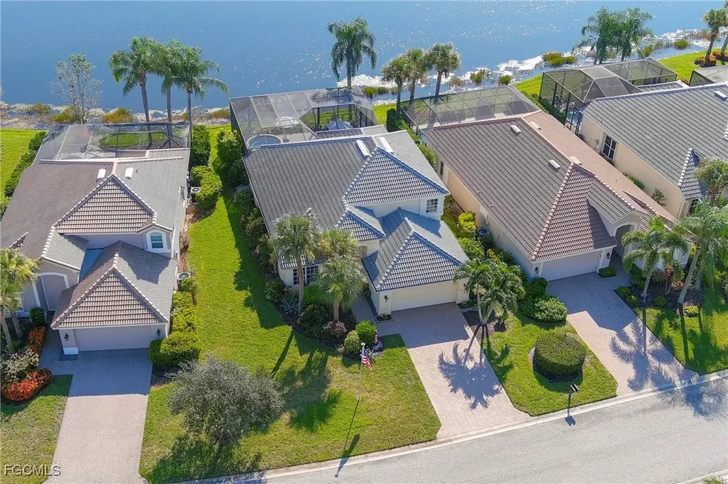 9125 Shadow Glen Way Fort Myers FL 33913