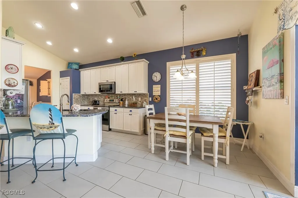 9125 Shadow Glen Way Fort Myers FL 33913