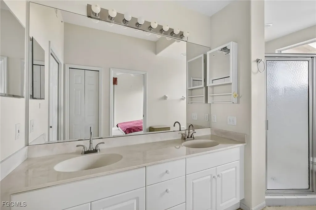 9180 Southmont Cove Fort Myers FL 33908