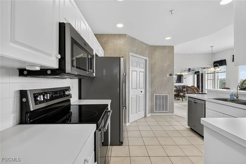 9180 Southmont Cove Fort Myers FL 33908