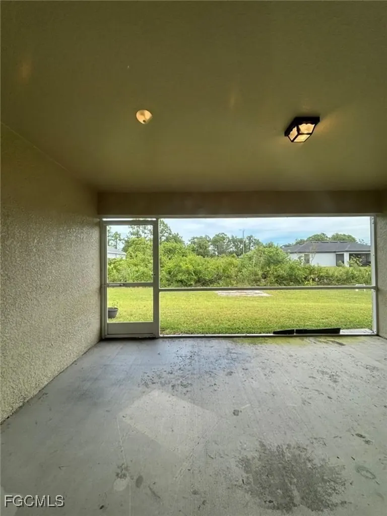 2614 27th Street W Lehigh Acres FL 33971