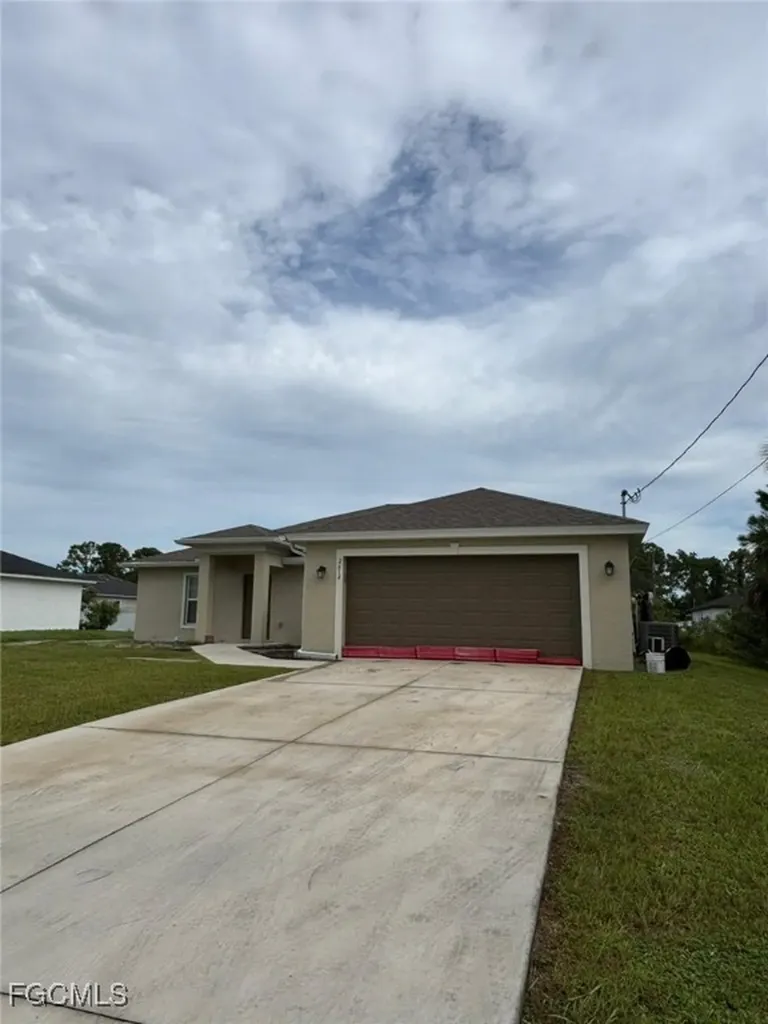 2614 27th Street W Lehigh Acres FL 33971