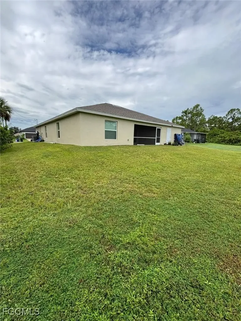 2614 27th Street W Lehigh Acres FL 33971