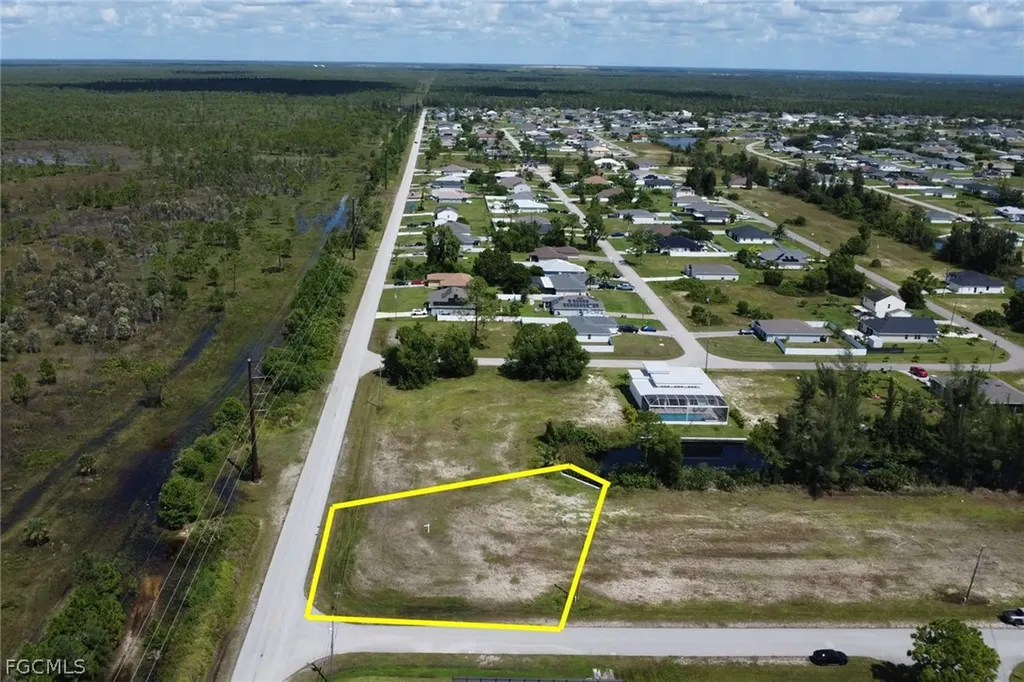 801 NE 38th Terrace Cape Coral FL 33909