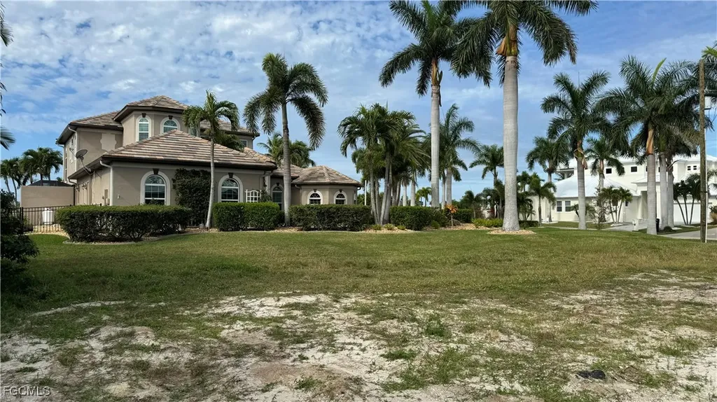 2824 SW 42nd Lane Cape Coral FL 33914