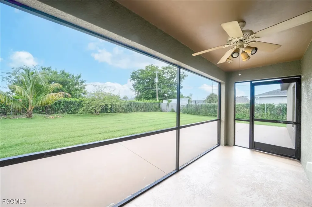1005 SW 6th Place Cape Coral FL 33991