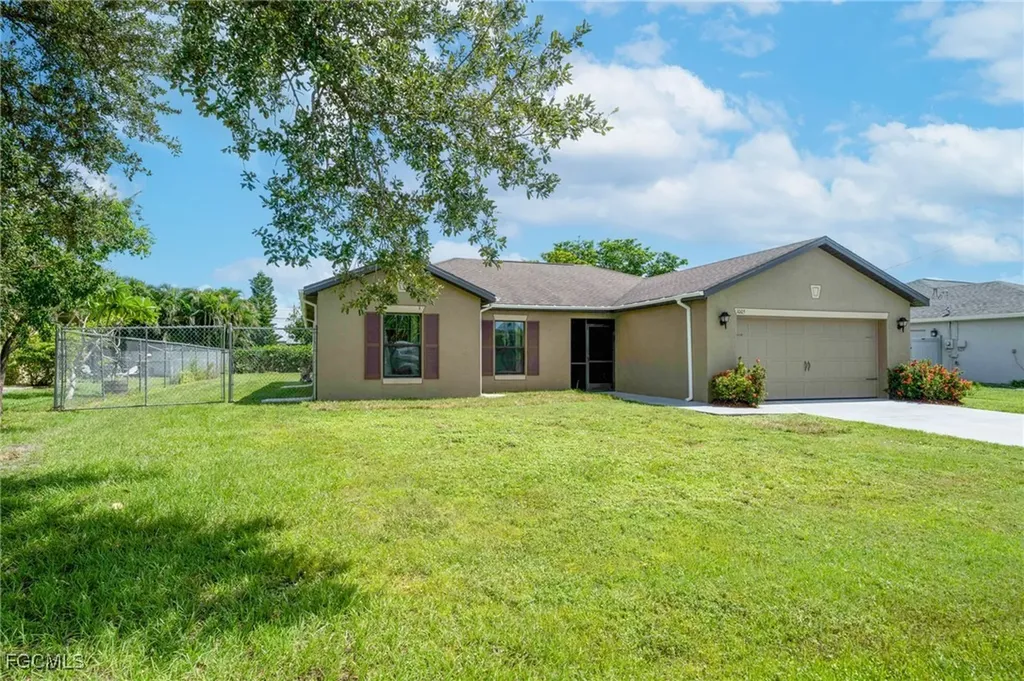 1005 SW 6th Place Cape Coral FL 33991