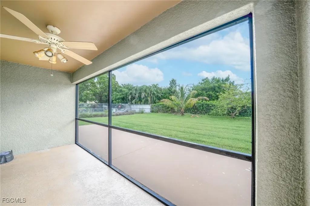 1005 SW 6th Place Cape Coral FL 33991