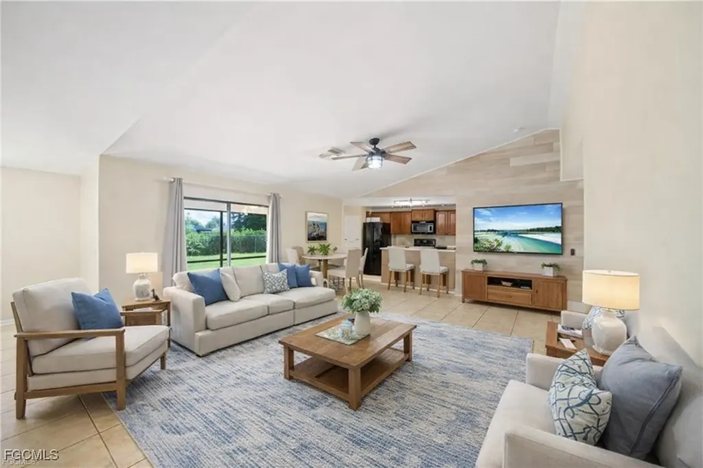 1005 SW 6th Place Cape Coral FL 33991