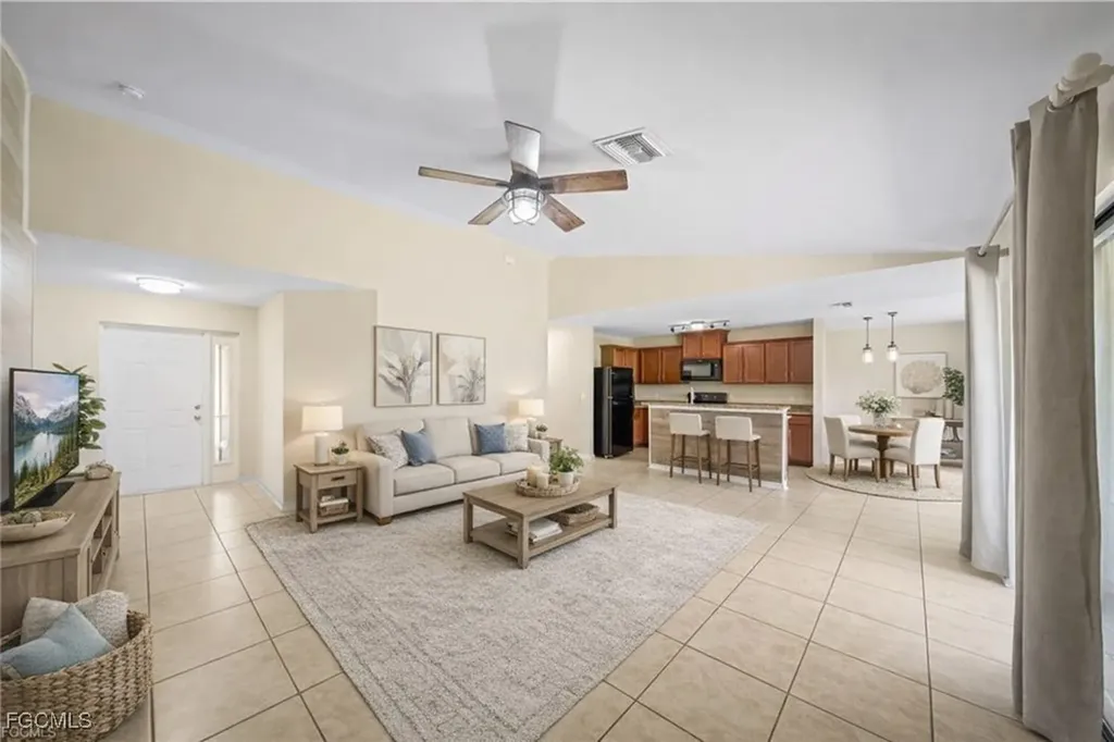 1005 SW 6th Place Cape Coral FL 33991