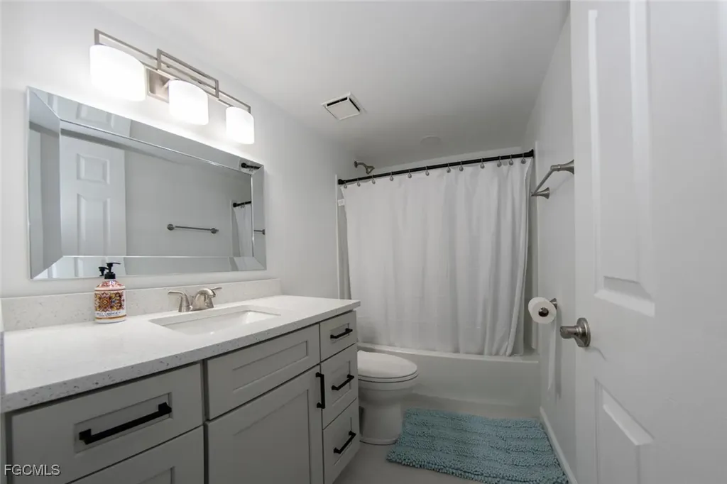 16007 Davis Road Fort Myers FL 33908