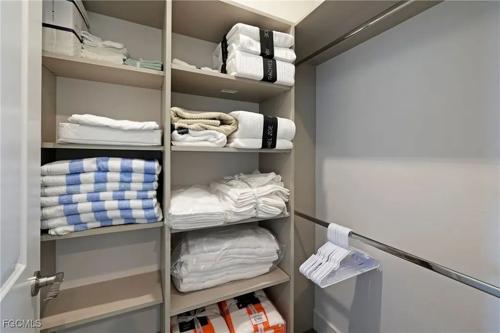 2016 NW 1st Avenue Cape Coral FL 33993