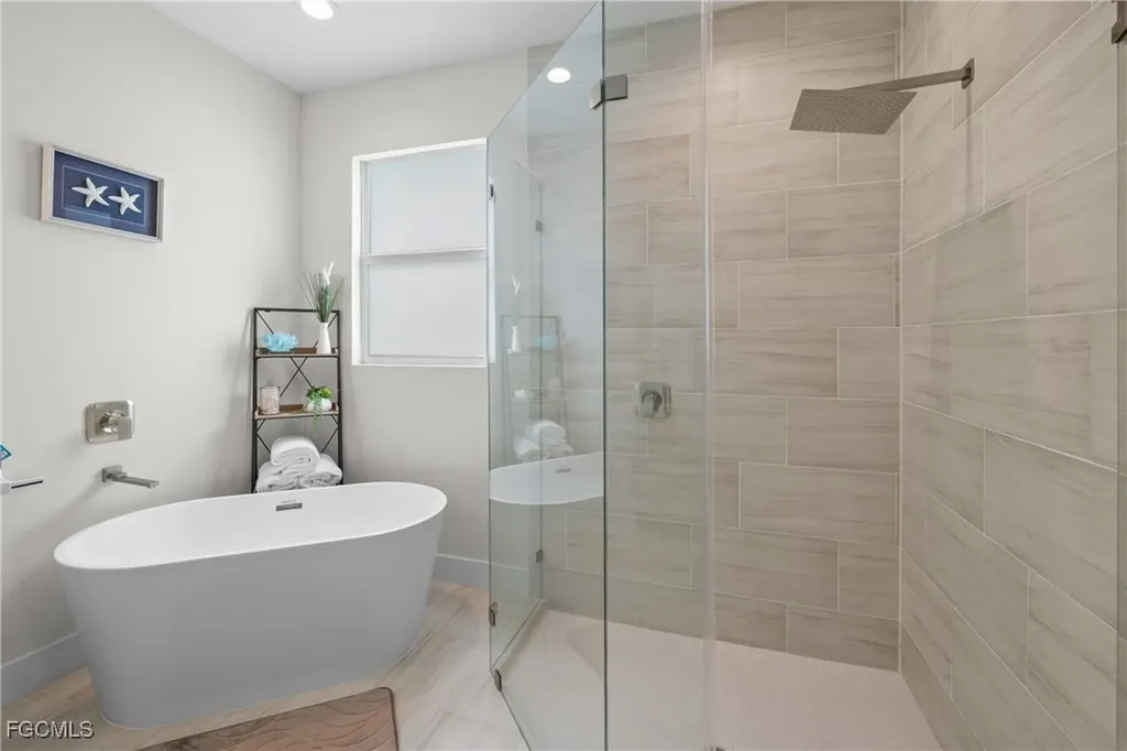 2016 NW 1st Avenue Cape Coral FL 33993