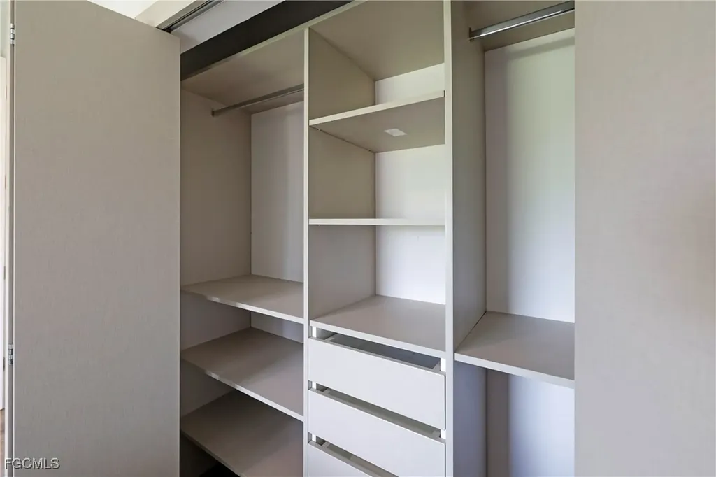 2016 NW 1st Avenue Cape Coral FL 33993