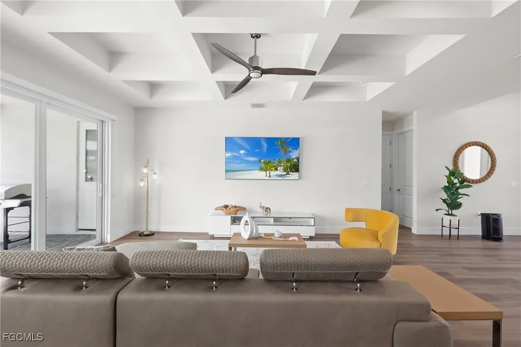 2016 NW 1st Avenue Cape Coral FL 33993