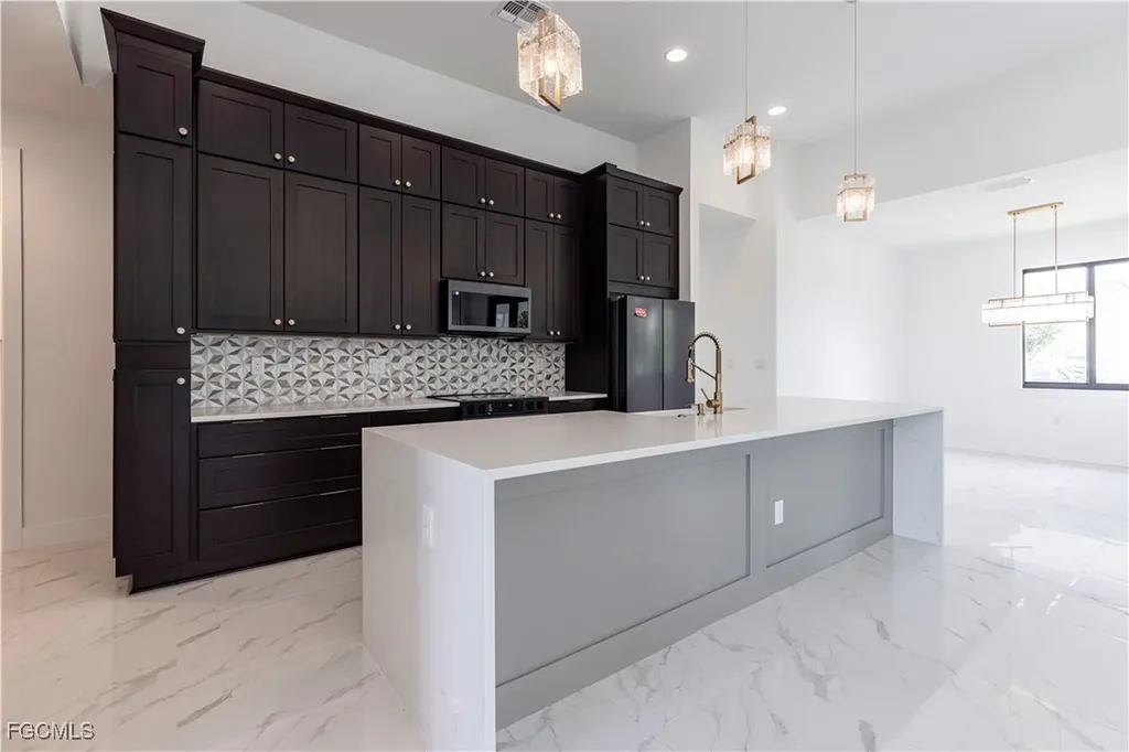 3031 NW 3rd Avenue Cape Coral FL 33993