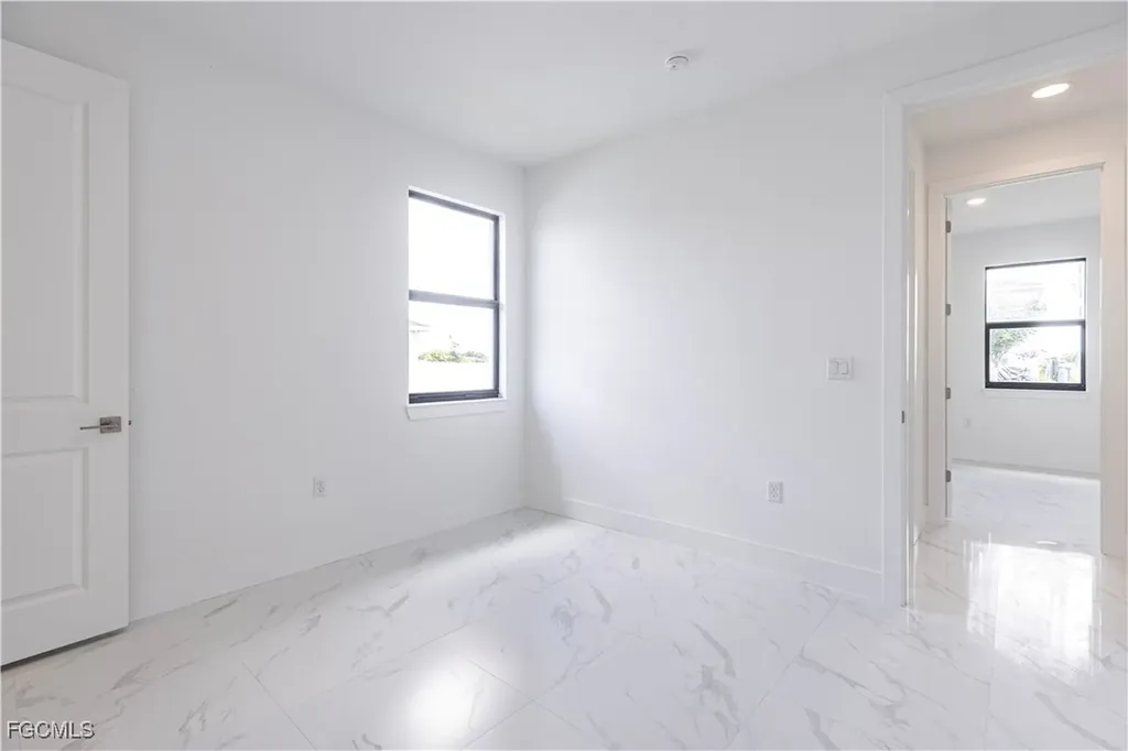 3031 NW 3rd Avenue Cape Coral FL 33993