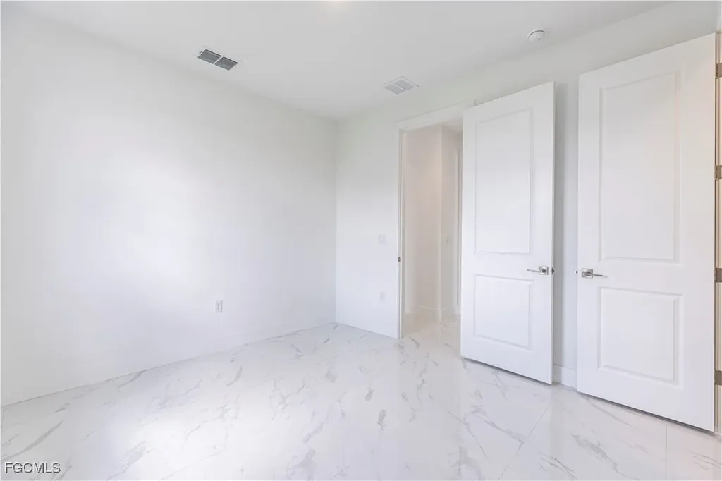 3031 NW 3rd Avenue Cape Coral FL 33993