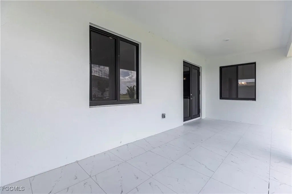 3031 NW 3rd Avenue Cape Coral FL 33993