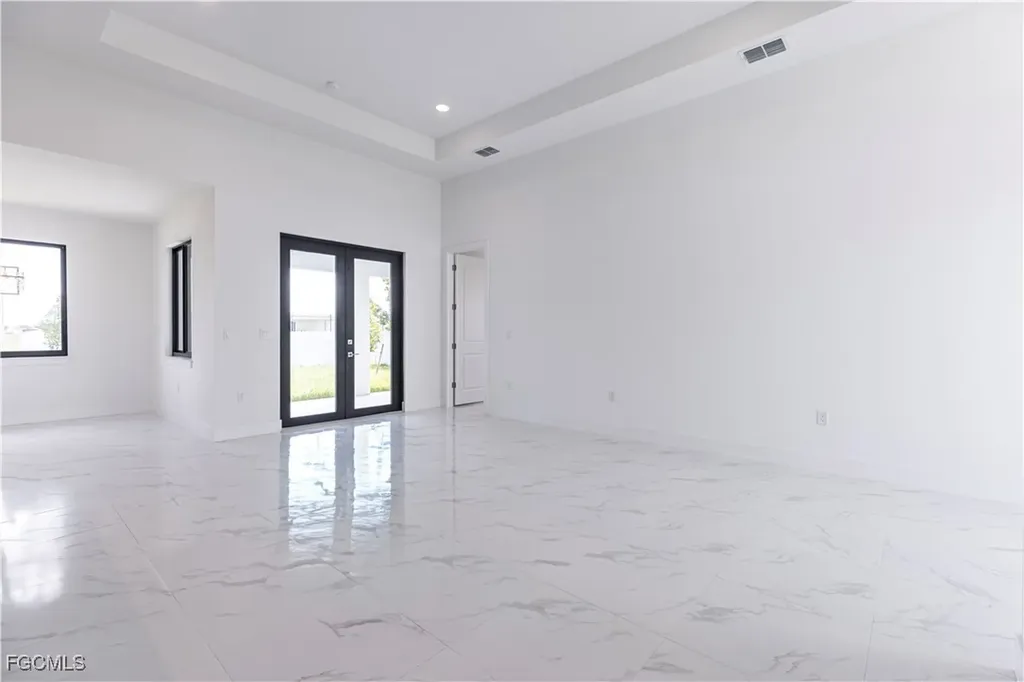 3031 NW 3rd Avenue Cape Coral FL 33993
