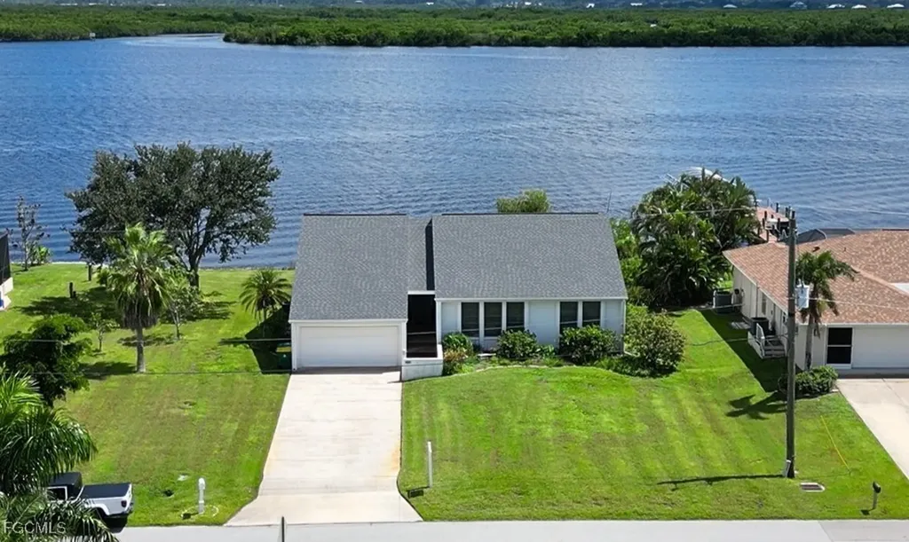 3000 Peace River Drive Punta Gorda FL 33983