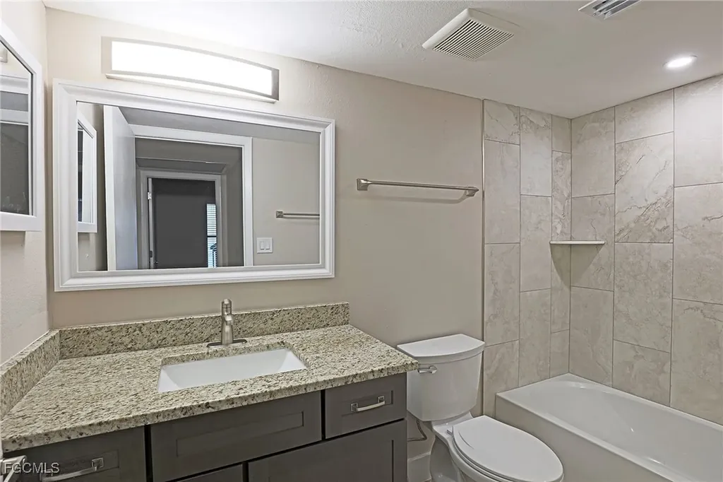 5329 Summerlin Road Fort Myers FL 33919