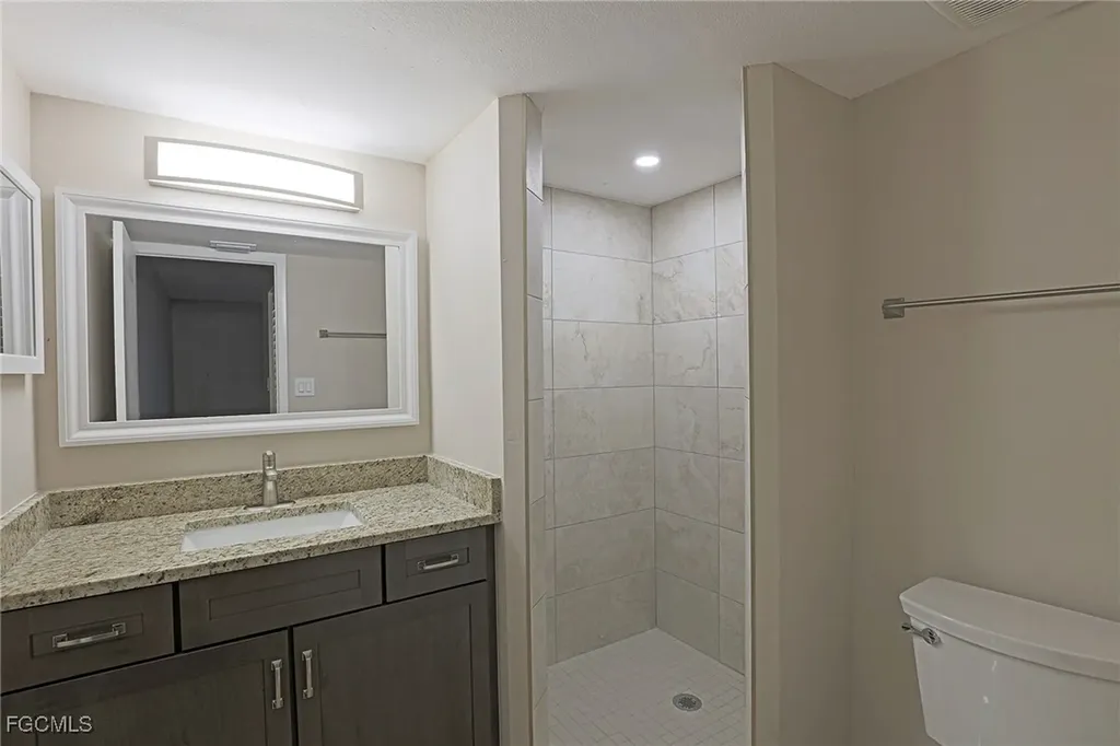 5329 Summerlin Road Fort Myers FL 33919