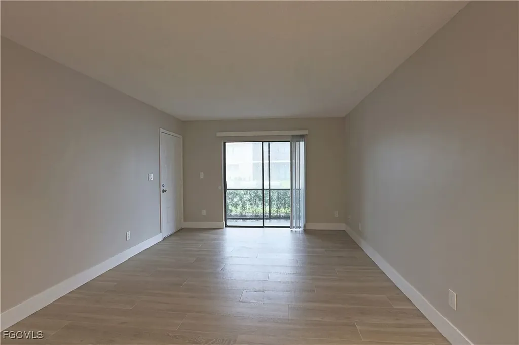 5329 Summerlin Road Fort Myers FL 33919