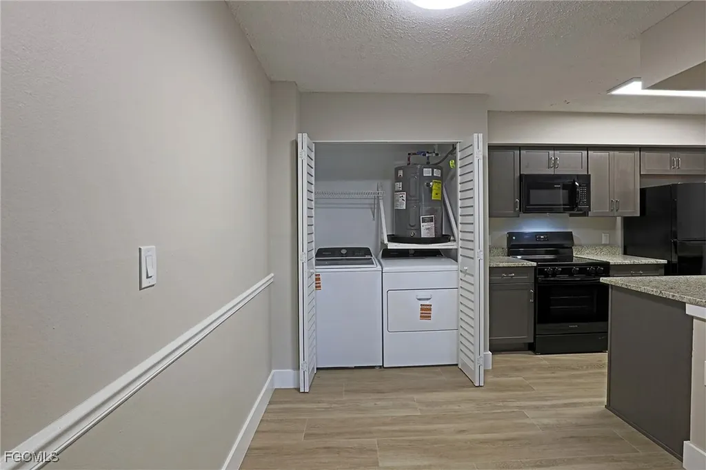 5329 Summerlin Road Fort Myers FL 33919