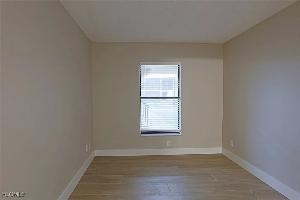 5329 Summerlin Road Fort Myers FL 33919